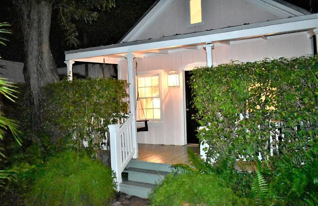 Simonton Court Historic Inn & Cottages-1