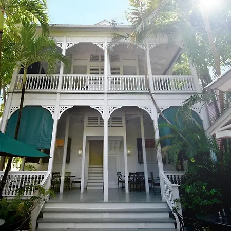 Simonton Court Historic Inn & Cottages-3